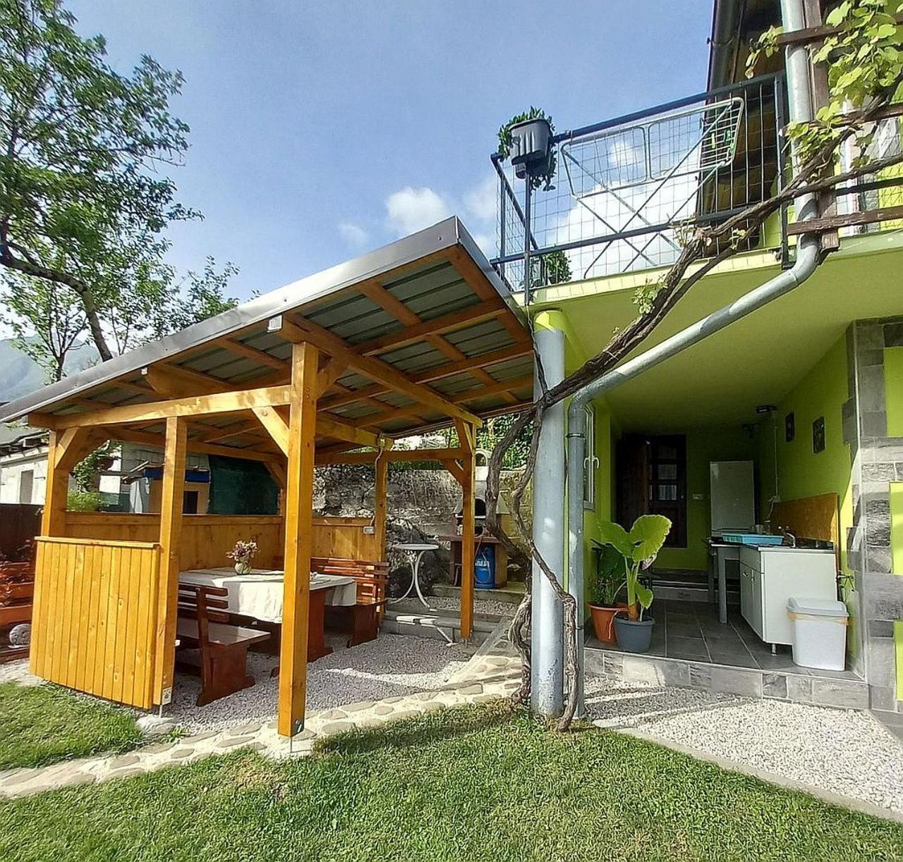 Krampez Hotel Kobarid Buitenkant foto